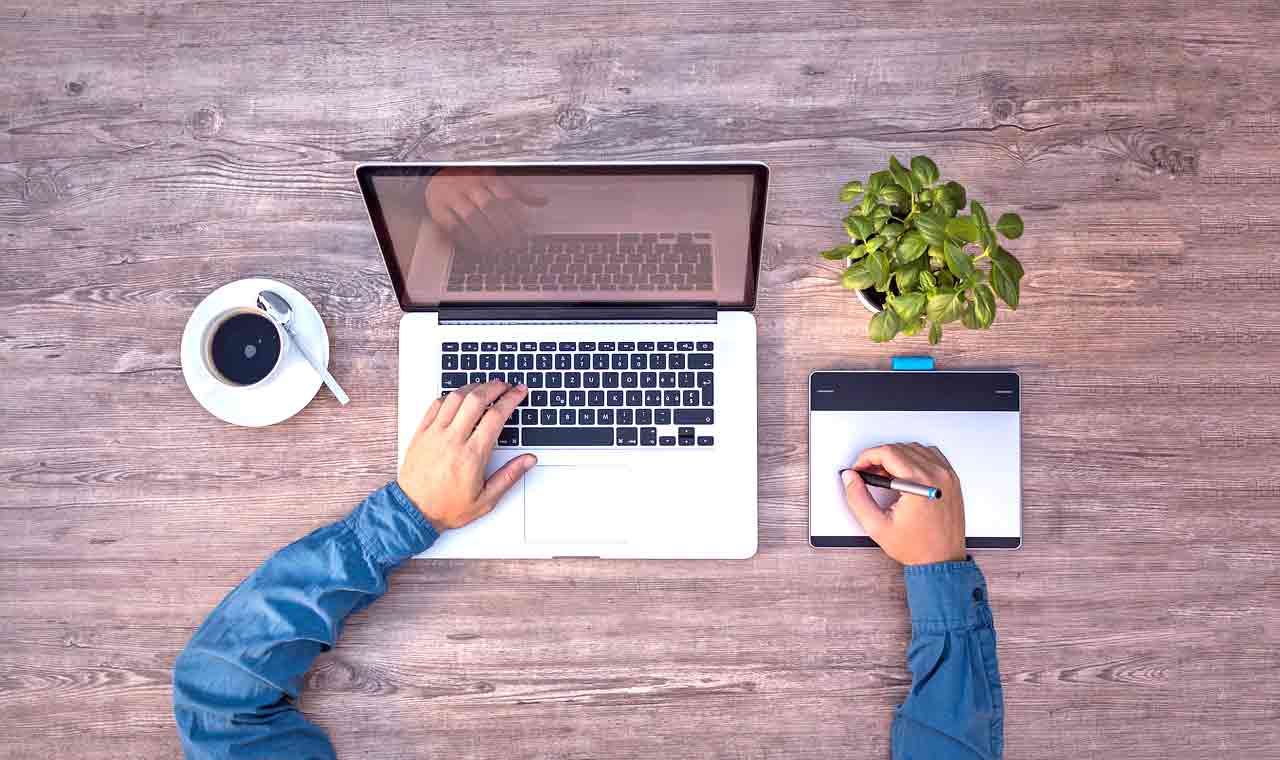 Featured image for “Are Web Design and Graphic Design The Same”