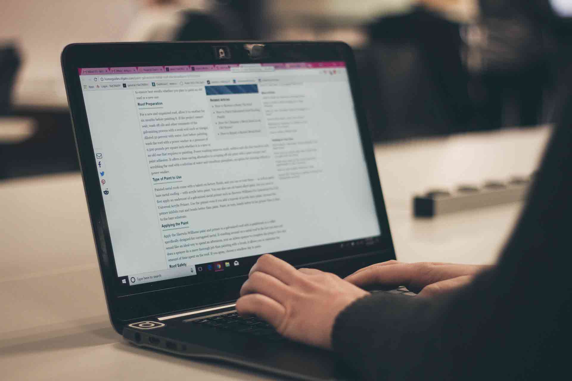 Featured image for “Does My Business Need A Blog?”